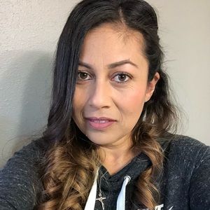 Meet your Posher, Monica